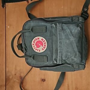 Fjallraven Kanken Mini Backpack 7L, Black